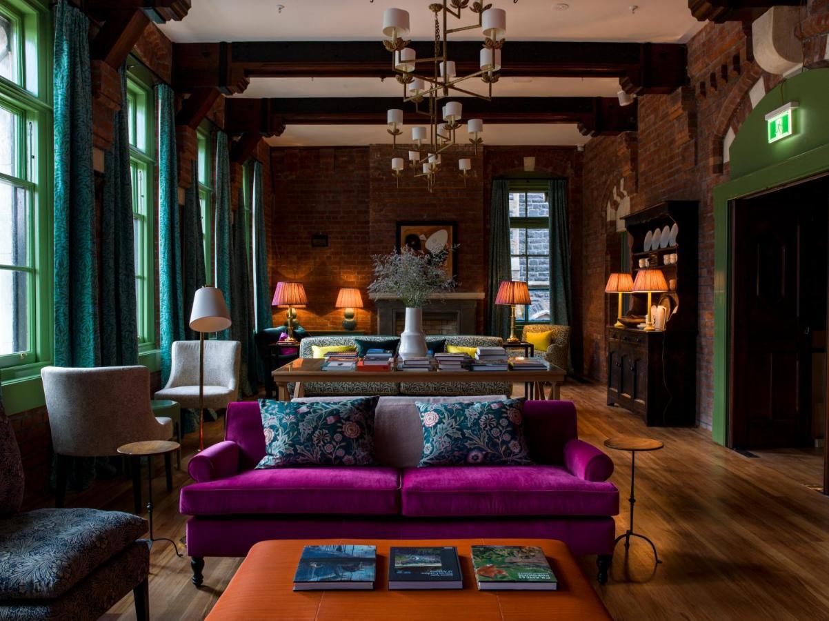 The Observatory Hotel ไครสต์เชิร์ช ภายนอก รูปภาพ The Library at The Dean