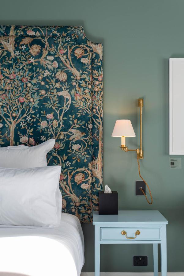 The Observatory Hotel ไครสต์เชิร์ช ภายนอก รูปภาพ A wall light