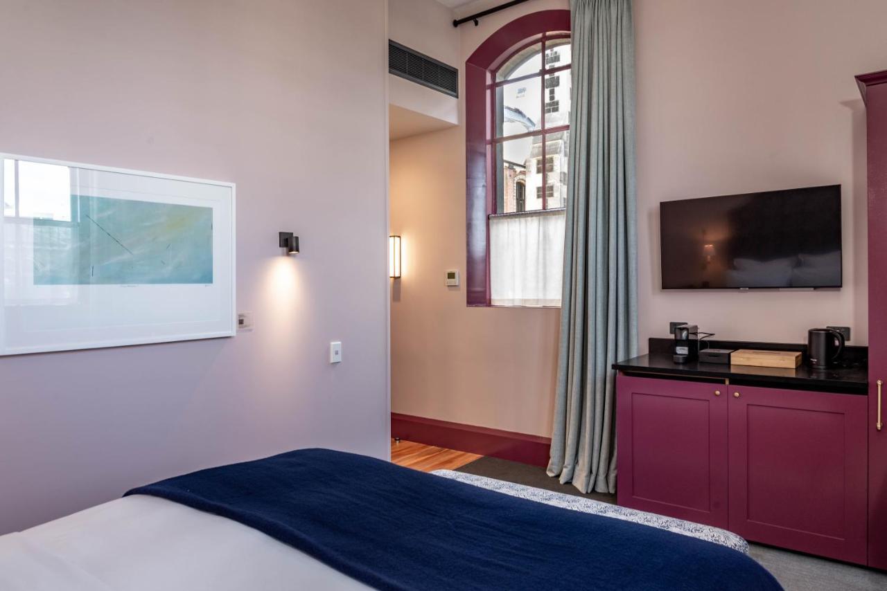 The Observatory Hotel ไครสต์เชิร์ช ภายนอก รูปภาพ A room at the hotel